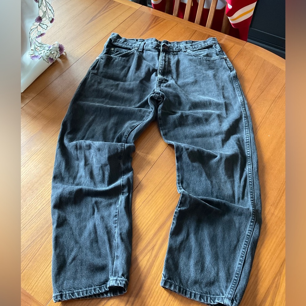Vintage Faded Wranglers 90s Baggy Fit. Black/dark gray. Super sick fade.34X29”